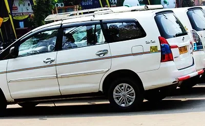 innova-khalsa-taxi.jpg
