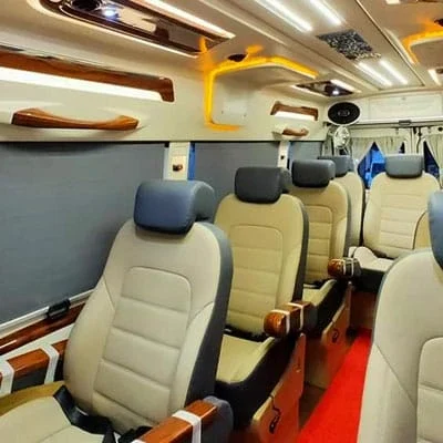 9-seater-tempo